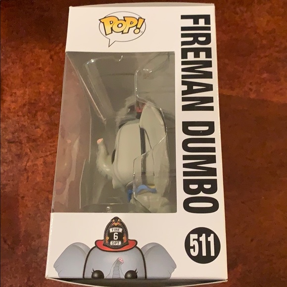 Dumbo - Picture 2 of 5